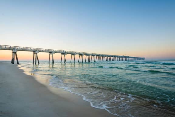 Beach bliss awaits! - Beach, Pools, Tiki-Deck, Arcade, Putting green, Family Fun! - Image 5